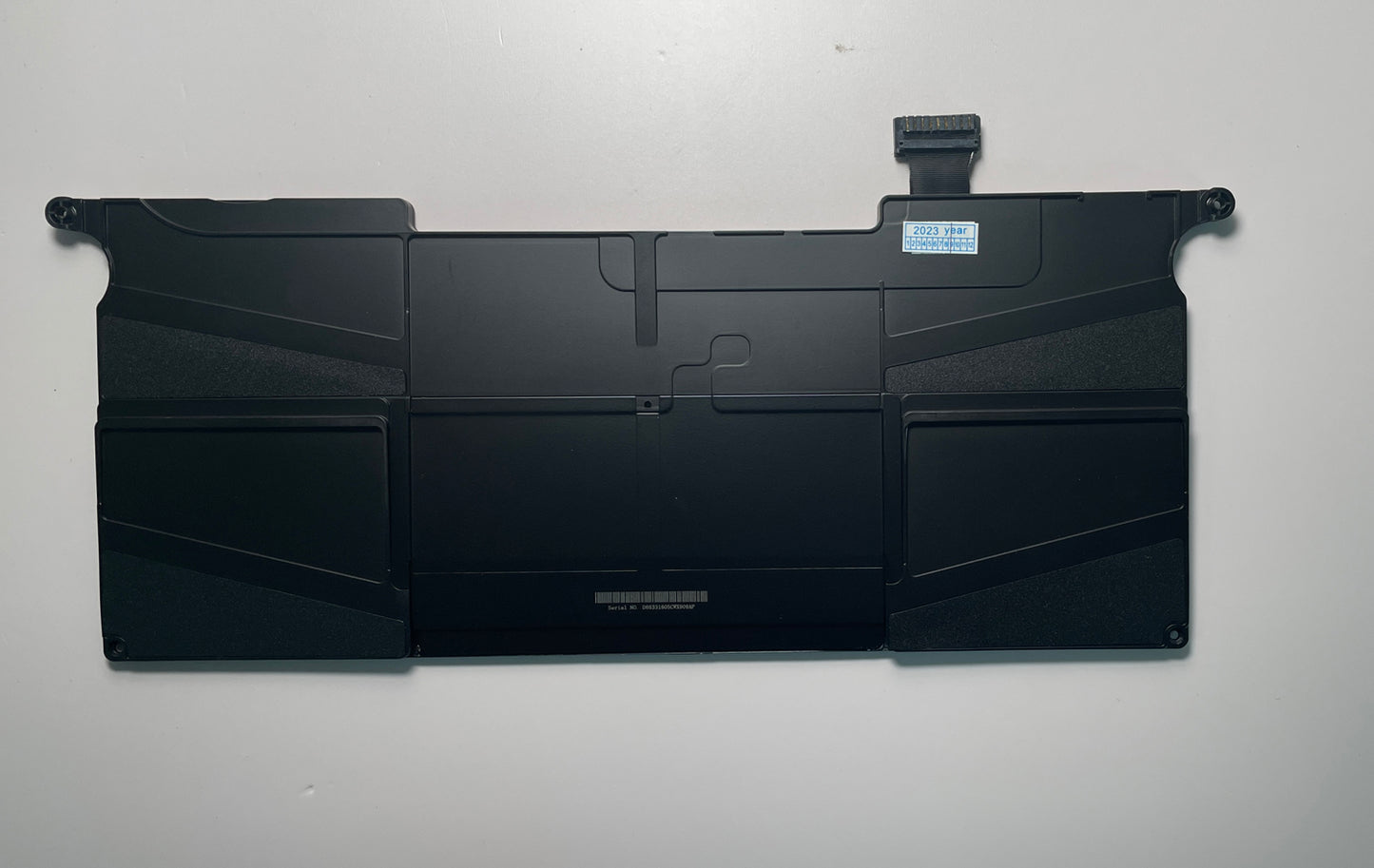 Genuine Original OEM A1495 Battery Compatible with MacBook Air 11 inch A1465 Mid 2012 Mid 2013 Early 2014 Early 2015,A1370 Mid 2011,MJVM2LL/A MD711LL/A MD711LL/B MD223LL/A 020-7376-A MC968LL/A 020-7377-A