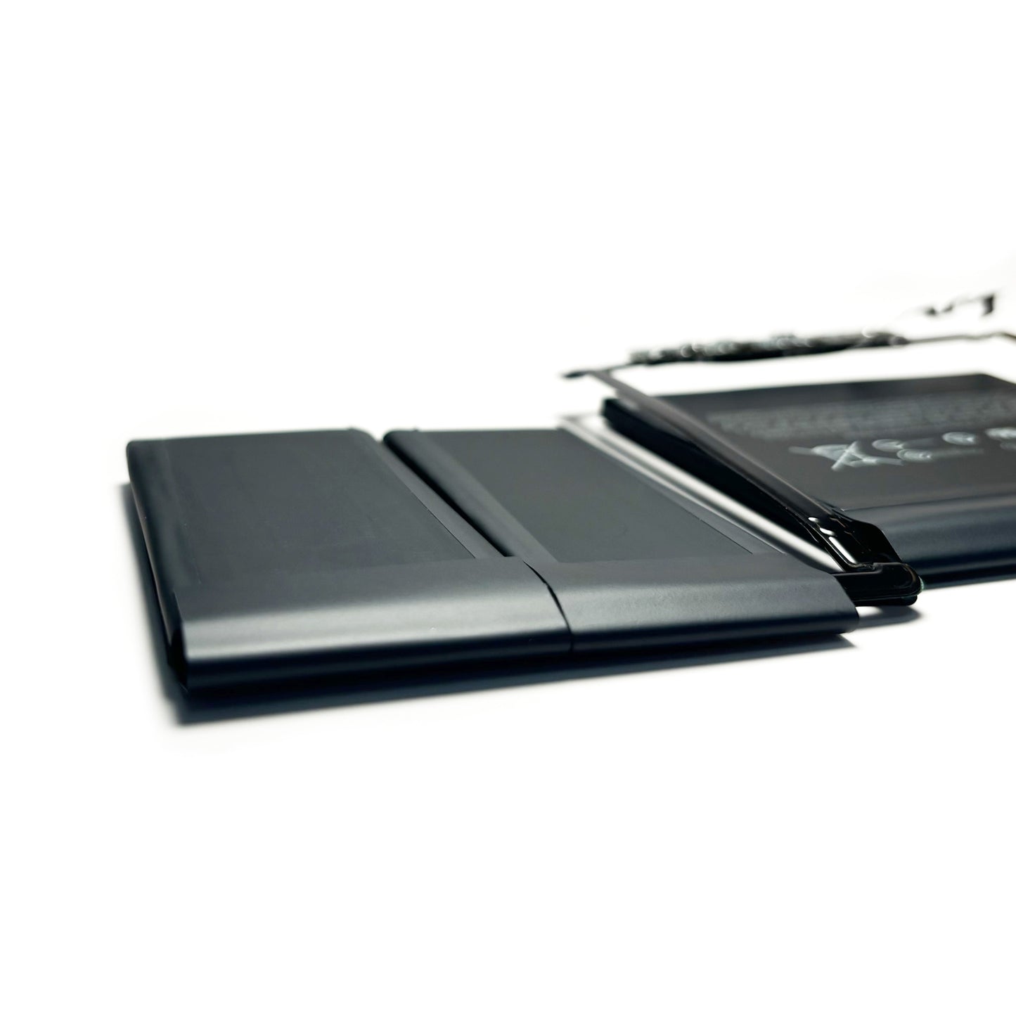 Genuine A1819 Battery Compatible with MacBook Pro 13-inch A1706 (Late 2016 & Mid 2017, EMC 3071 3163) 11.4V 49.2Wh Li-ion Replacement